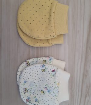 Mothercare Scratch Mitts – 2 pack